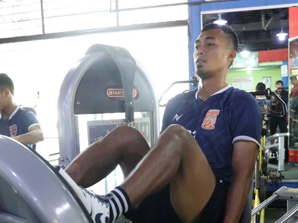 Gembleng Fisik Pemain Skuat Borneo FC Berlatih Di Gym Liga Olahraga