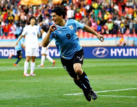 Luiz Suarez 2, Korea Selatan 1