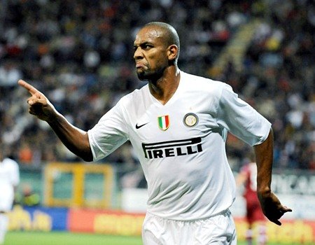 Madrid Tawarkan Gago Untuk Maicon