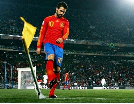 Barca Siapkan Umpan Terakhir Untuk Fabregas