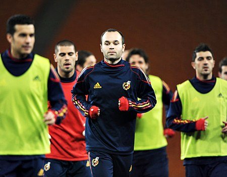 Iniesta Bersiap Jadi Bintang Film