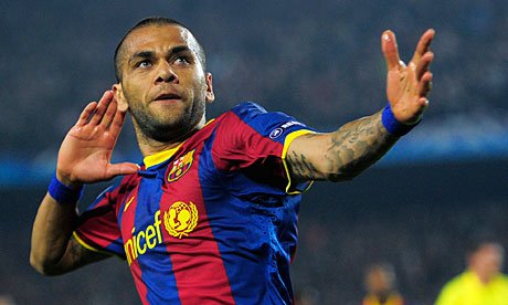 Marah Saat Diganti, Dani Alves Minta Maaf