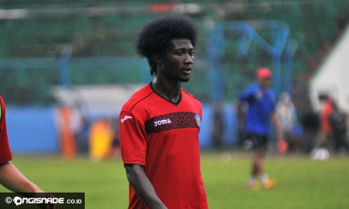 Sengbah Kennedy Menghilang Dari Arema Cronus