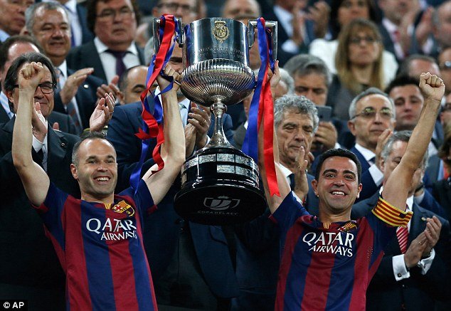 Iniesta Ingin Berikan Kado Perpisahan Bagi Xavi