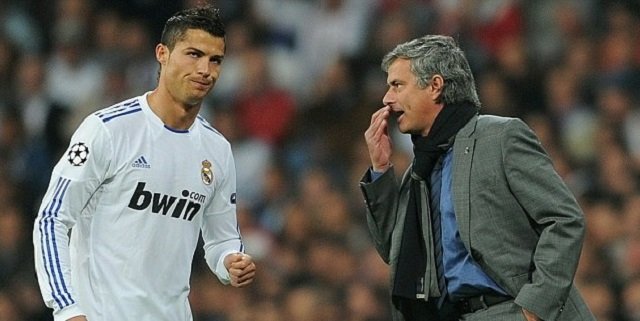 Jose Mourinho Suka Memuji Diri Sendiri