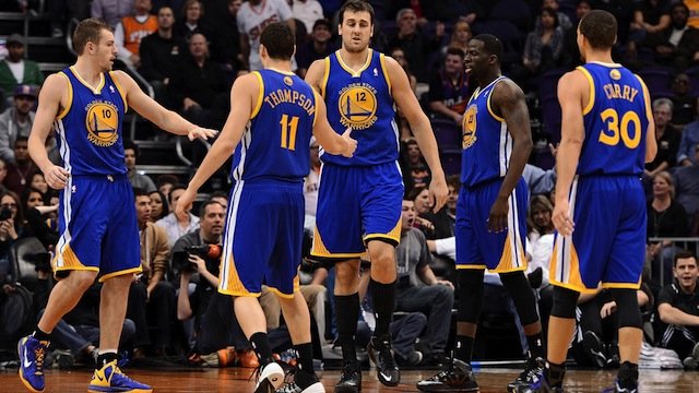 Kalahkan Cavaliers, Warriors Unggul Sementara di Final NBA