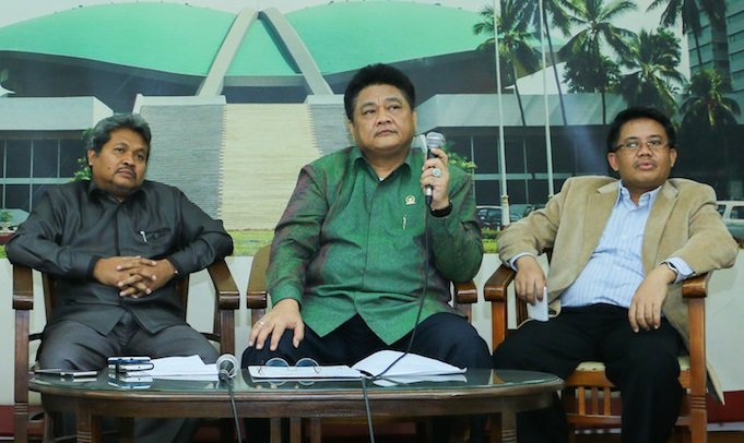 DPR Desak Presiden Untuk Turun Tangan Soal Menpora Dan PSSI