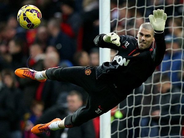 Galatasaray Jalin Kontak Dengan Victor Valdes menjadi kiper pelapis untuk Fernando Muslera