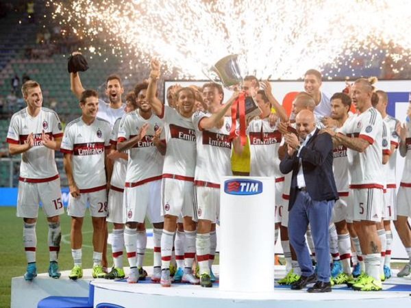 Milan Juara Trofeo TIM