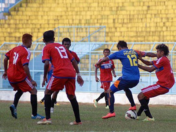 Arema Kalahkan Tim Pra PON Papua Dengan Susah Payah