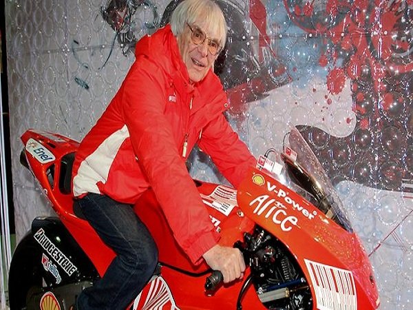 Bernie Ecclestone Bayar Gaji Karyawan Setelah Lewat Waktunya