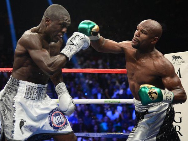 Mayweather Akhiri Karier Dengan Rekor 49-0