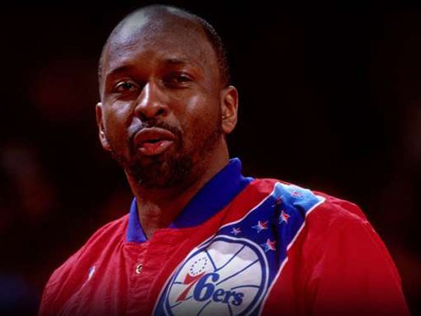 NBA Berduka, Moses Malone Meninggal