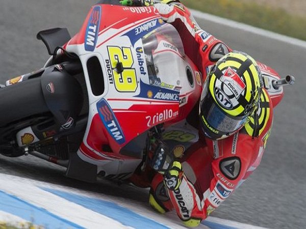 Iannone Cedera Saat Menjalani Tes