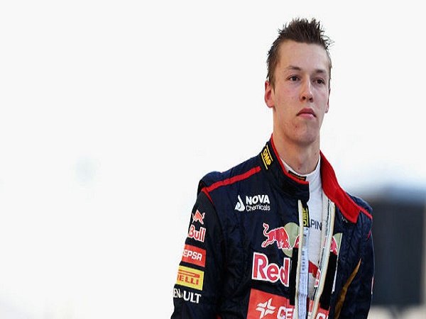 Kvyat Tercepat di Latihan Bebas GP Singapura