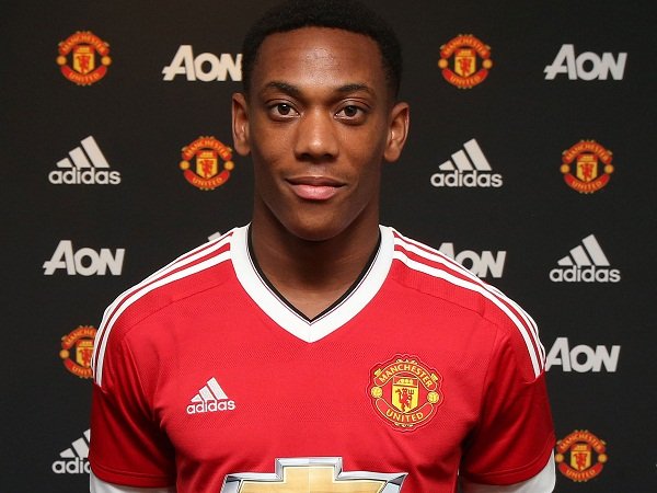 United Tak Rugi Beli Martial Dengan Harga Mahal