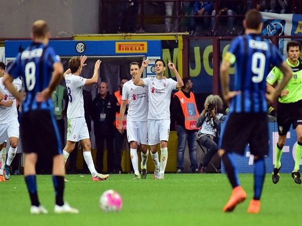 Taklukkan Inter Milan, Fiorentina Puncaki Klasemen