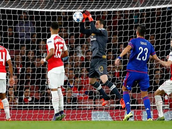 Arsenal Kalah Lagi, Wenger Bela Ospina