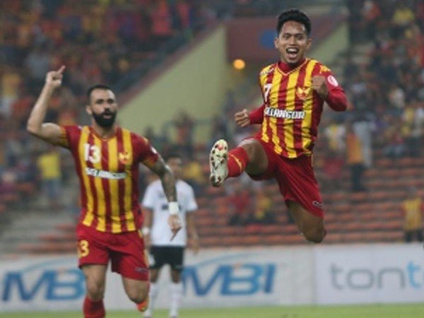 Raih Piala Malaysia Bersama Selangor FA, Andik Vermansyah Harumkan Indonesia