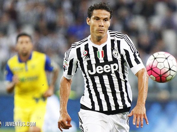 Hernanes: Saya Bergabung Dengan Juventus Untuk Mengisi Lini Serang