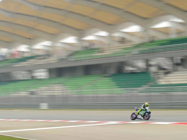 Uji coba pramusim MotoGP 2016 dimulai di Sepang