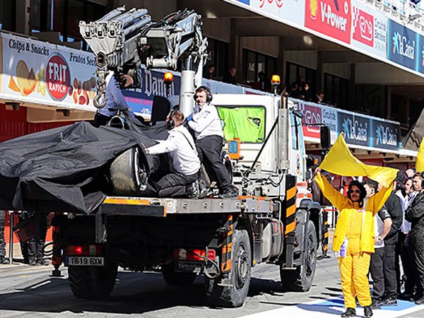 McLaren tim terakhir lolos uji FIA