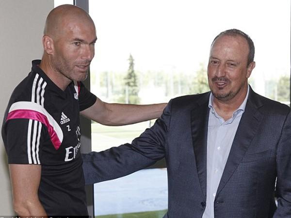 Benarkah Zidane lebih baik dibanding Benitez?