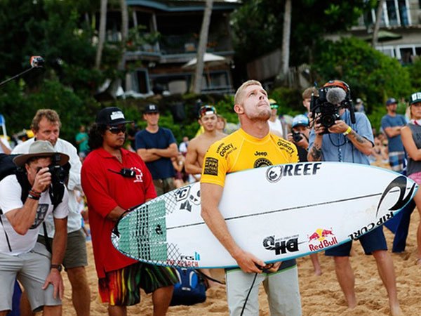 Ini Alasan Mick Fanning Selektif Pilih Lomba