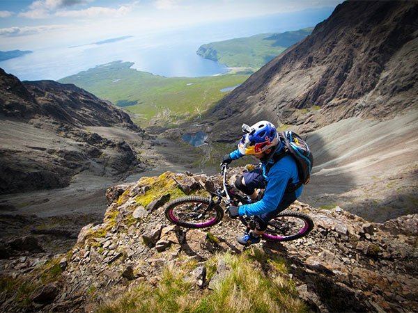 Danny Macaskill, Dari Montir Hingga Atlet Downhill