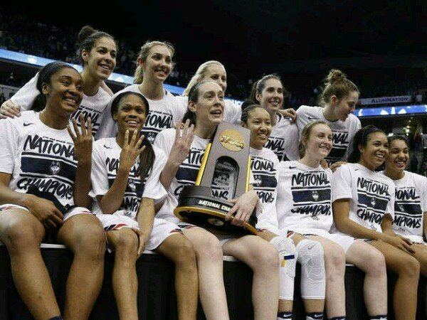 Berita Basket: UConn Kembali Raih Gelar Juara 'Final Four' Keempat Kalinya