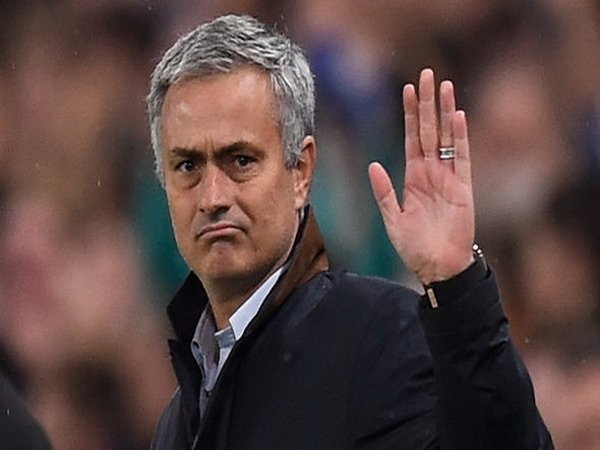 Berita Transfer Liga Inggris: Mourinho Tegaskan Tak Ada Deal Kontrak Dengan Manchester United