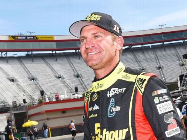 Berita Nascar: Clint Bowyer Berharap Tampil Lebih Baik