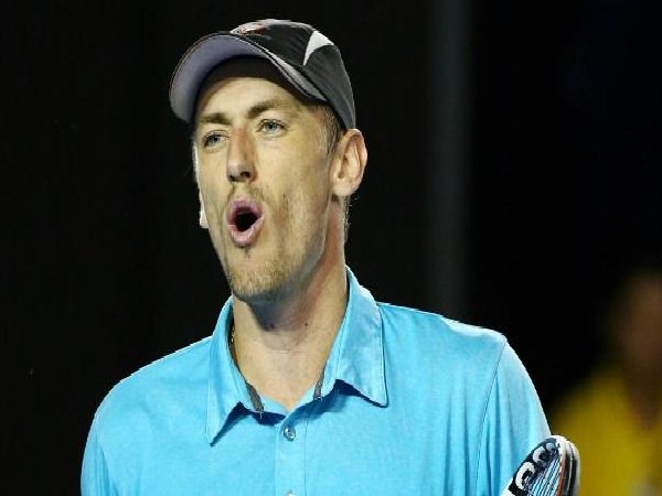 Berita Tenis: John Millman Tertatih Untuk Turnamen Perancis Terbuka