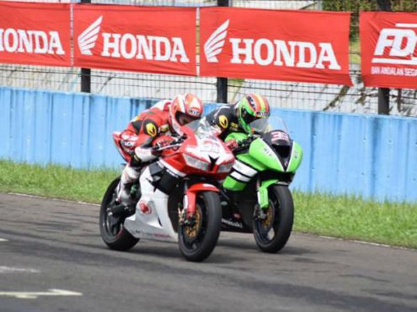 Berita Kejurnas IRS 2016: Yudhistira Juara Race Pertama, Gerry Podium 2 