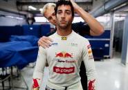 Berita F1: Ricciardo Senang Dengan Kemenangan Verstappen