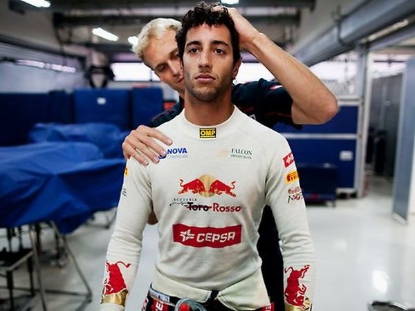 Berita F1: Ricciardo Senang Dengan Kemenangan Verstappen