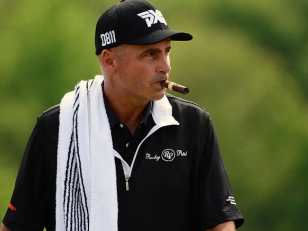 Berita Golf: Rocco Mediate Memimpin Klasemen Sementara Senior PGA Championship