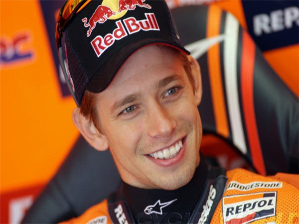 Berita MotoGP: Casey Stoner Merasa Ducati Telah Membawa Kemajuan Bagi Dirinya