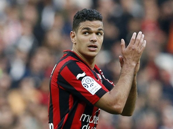 Berita Transfer: Paris Saint-Germain resmi rekrut Hatem Ben Arfa