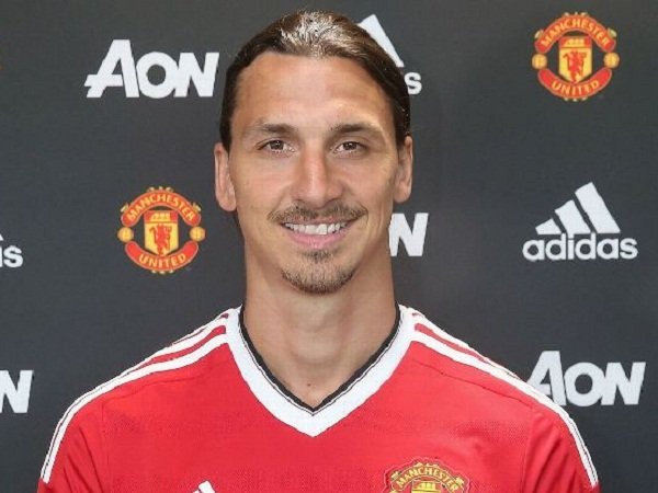 Berita Liga Inggris: Baru sehari bergabung, Zlatan Ibrahimovic sudah catatkan rekor di Manchester United