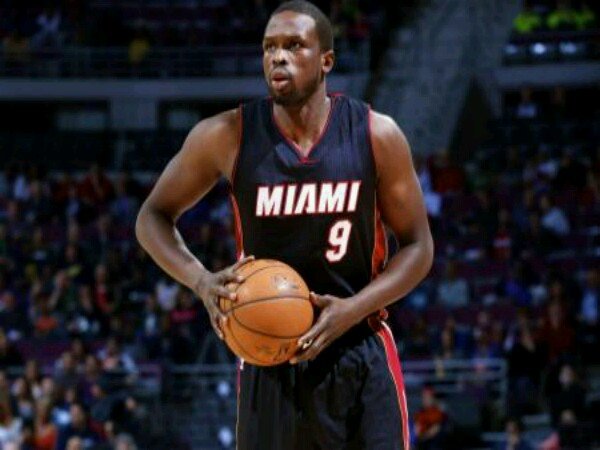 Berita Bakset: Los Angles Lakers Datangkan Luol Deng Musim Ini