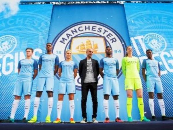 Berita Sepak Bola: Wawancara Eksklusif Dengan Pep Guardiola di Musim Perdana Bersama Manchester City