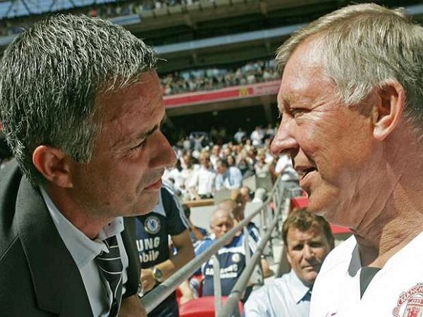 Berita Sepakbola: Jose Mourinho Akan Menjadi Perbaikan Besar Atas Louis van Gaal di Manchester United, Menurut Sir Alex Ferguson