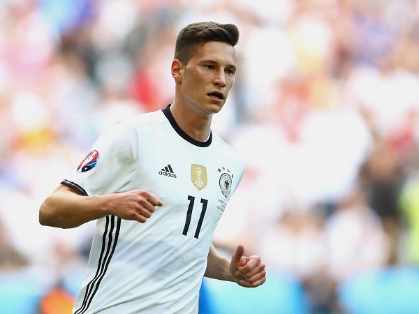 Berita Sepakbola: The Gunners Mengajukan Tawaran 43 Juta Pounds untuk Sayap Wolfsburg Julian Draxler