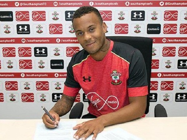 Berita Transfer: Southampton perpanjang masa bakti Ryan Bertrand