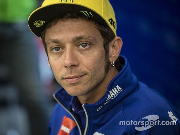 Berita MotoGP: Valentino Rossi Berusaha Memahami Ban di Sachsenring