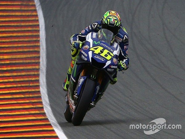 Berita MotoGP: Rossi Merasa Beruntung Meraih Grid Terdepan di Sachsenring 