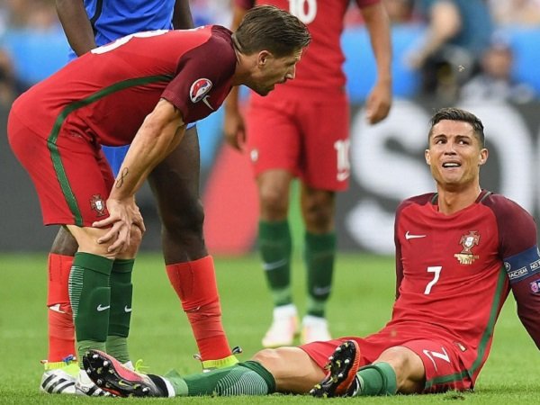 Berita Sepak Bola: Ini Janji Ronaldo Usai Sembuh Cedera Lutut