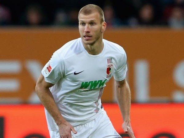 Berita Transfer Pemain: Ragnar Klavan Segera Bergabung bersama Liverpool