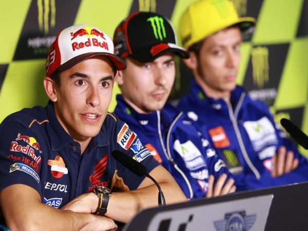 Berita MotoGP: Marquez Menolak Usulan Rossi Tentang Komunikasi Radio Di MotoGP